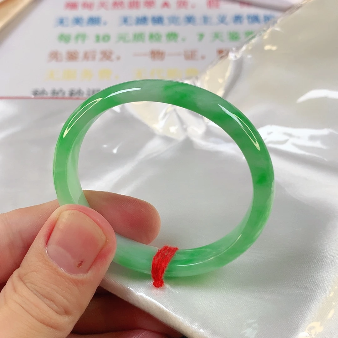 翡翠手镯未镶嵌翡翠手镯1810