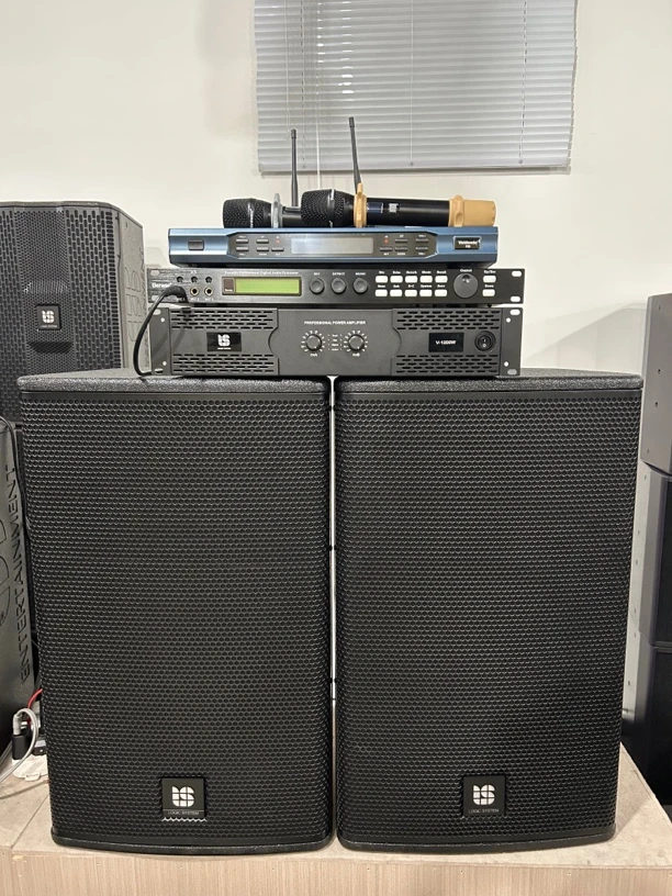 9新  （不包邮）英国罗杰15寸音响四件套➕悠响点歌机一体机