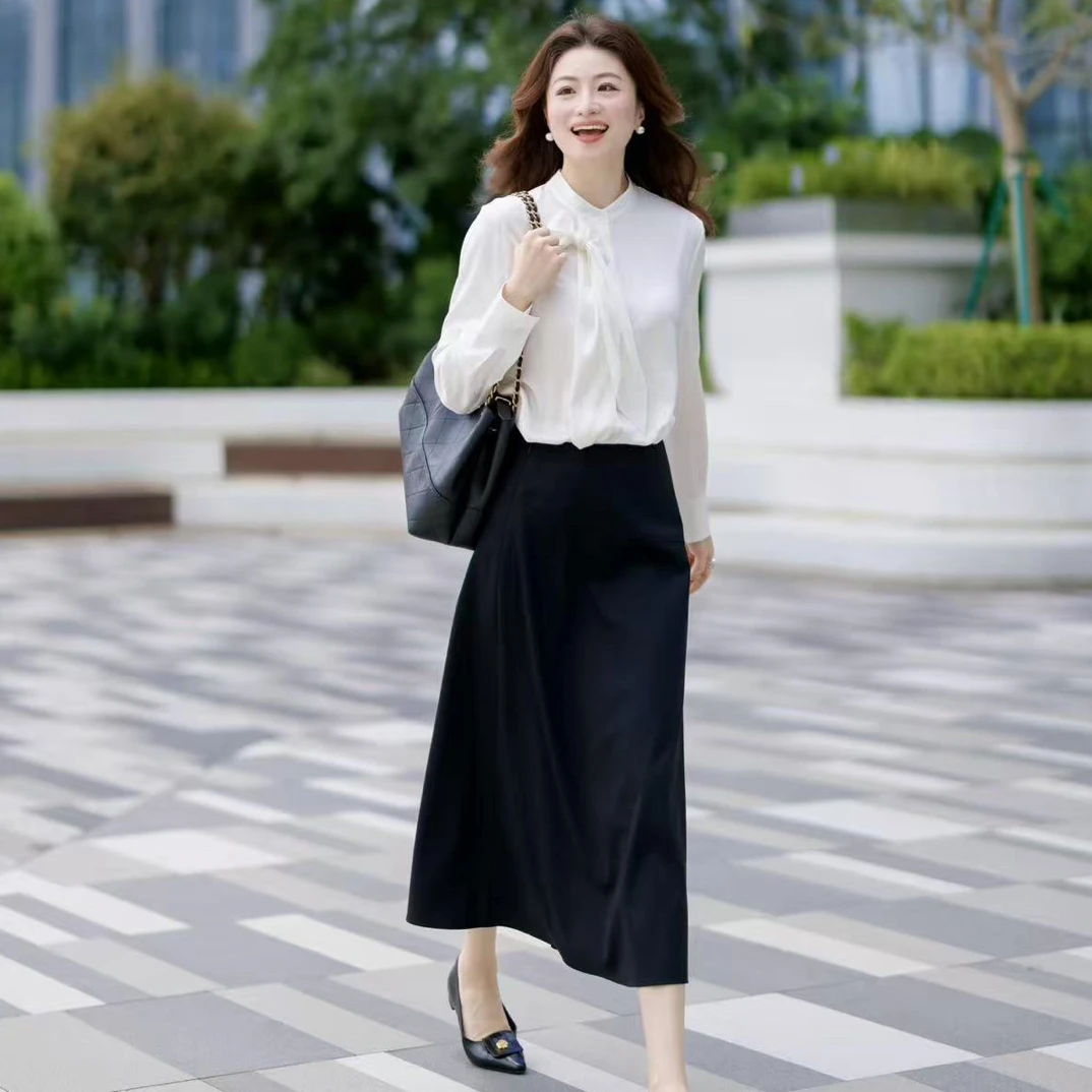 圆领白色衬衫女秋季2025新款气质通勤简约时尚上衣黑色半裙套装