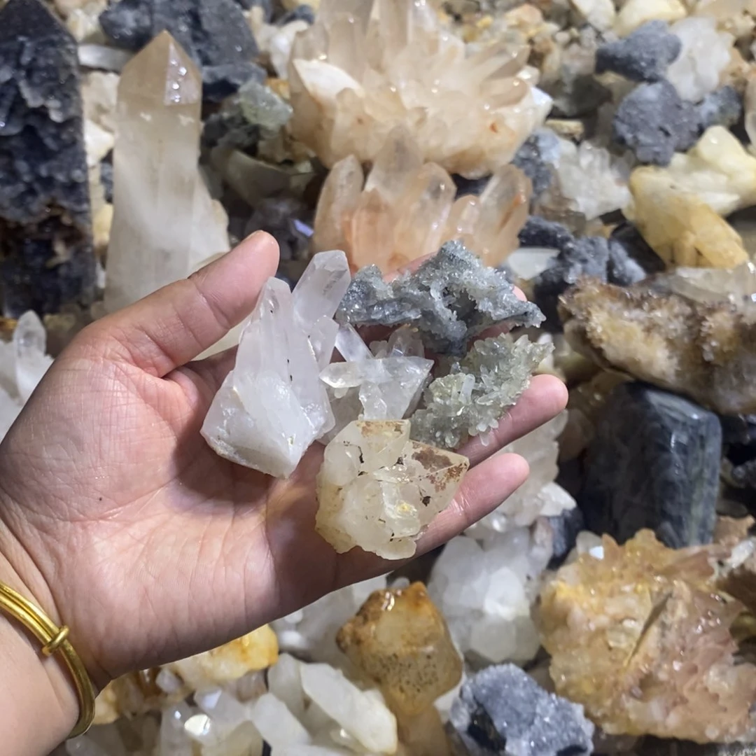 水晶珠宝半成品未镶嵌麋****?