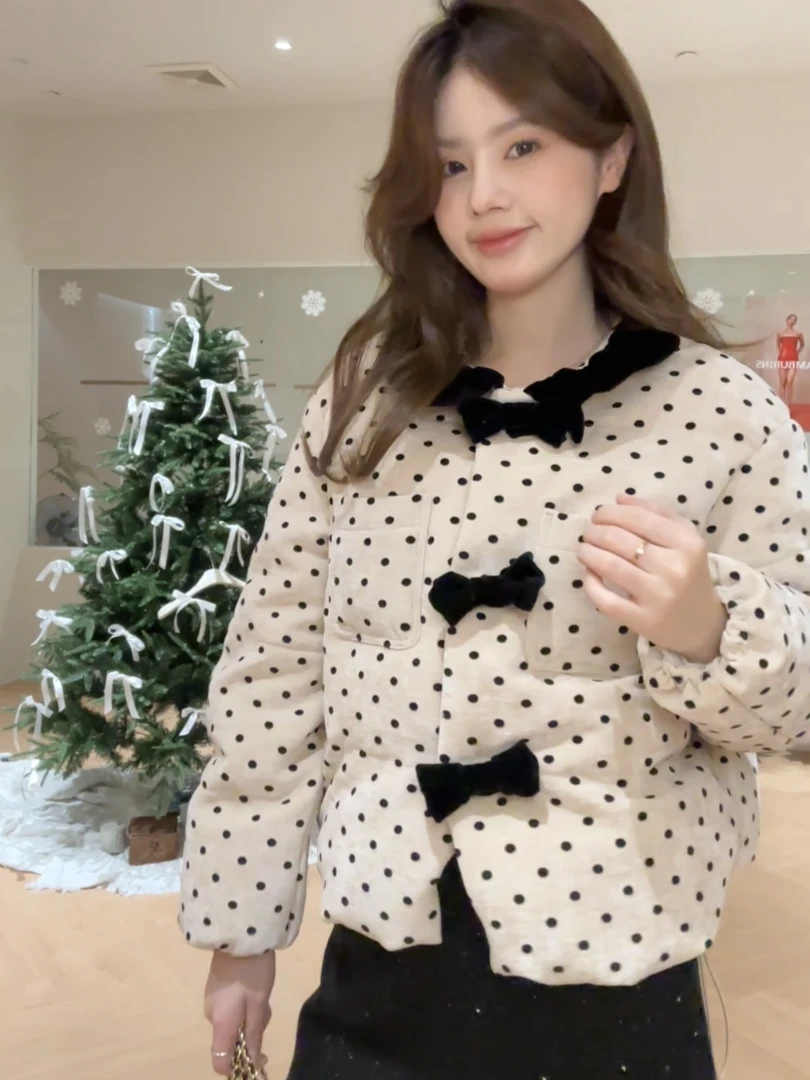 【花花】珍珠奶茶~复古波点蝴蝶结娃娃领短款羽绒服