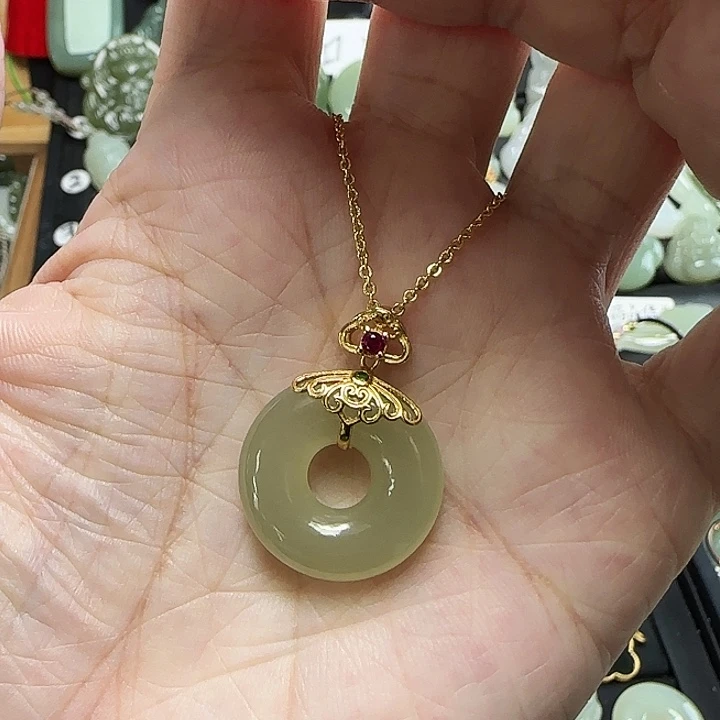 吊坠(赠链)银S925镶嵌和田玉