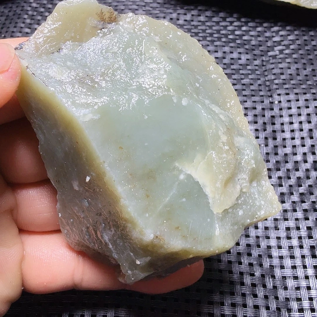 和田玉（糖玉）未镶嵌珠宝半成品