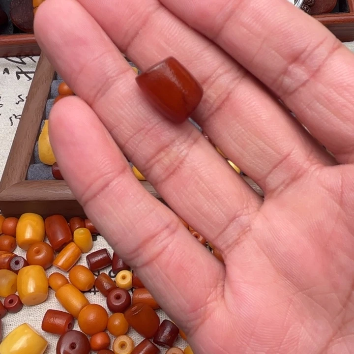 李***！琥珀未镶嵌裸石蜜蜡马蹄