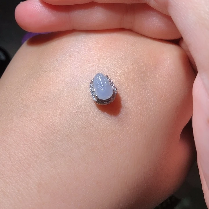 薄***糖颈饰未镶嵌翡翠翡翠