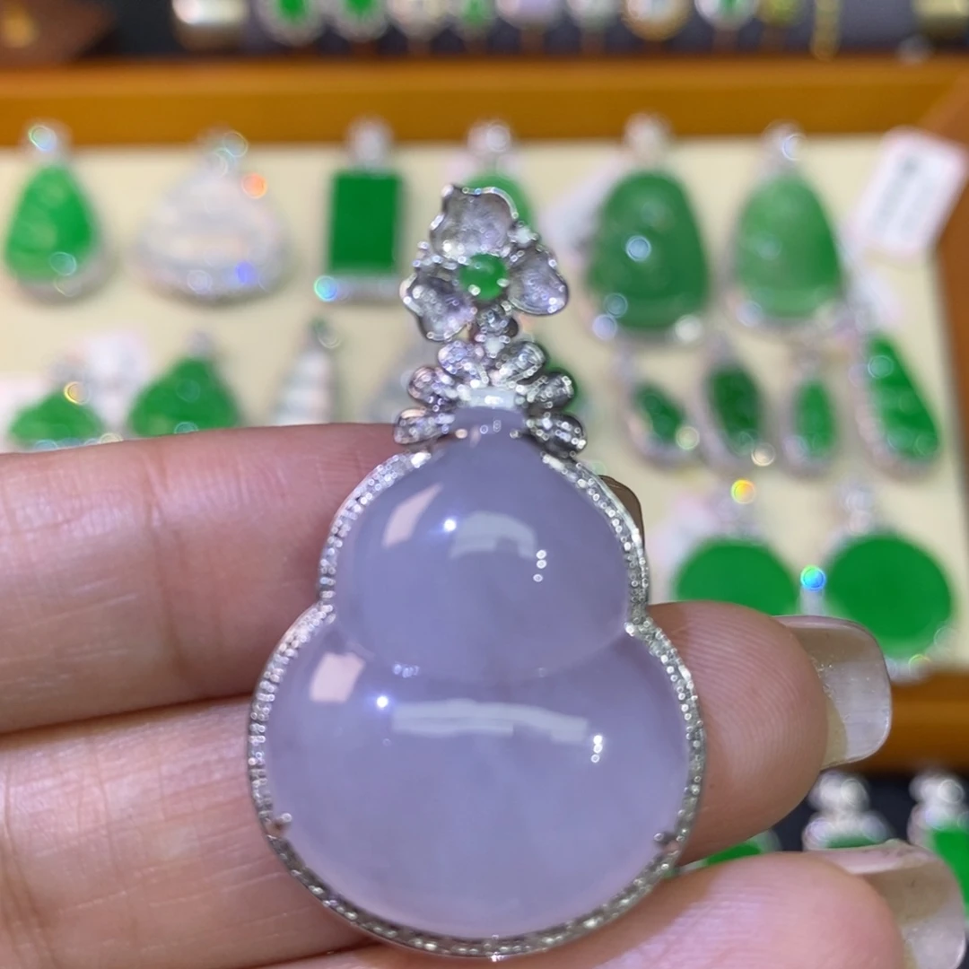 翡翠吊坠(不含链)18K金镶嵌吊坠