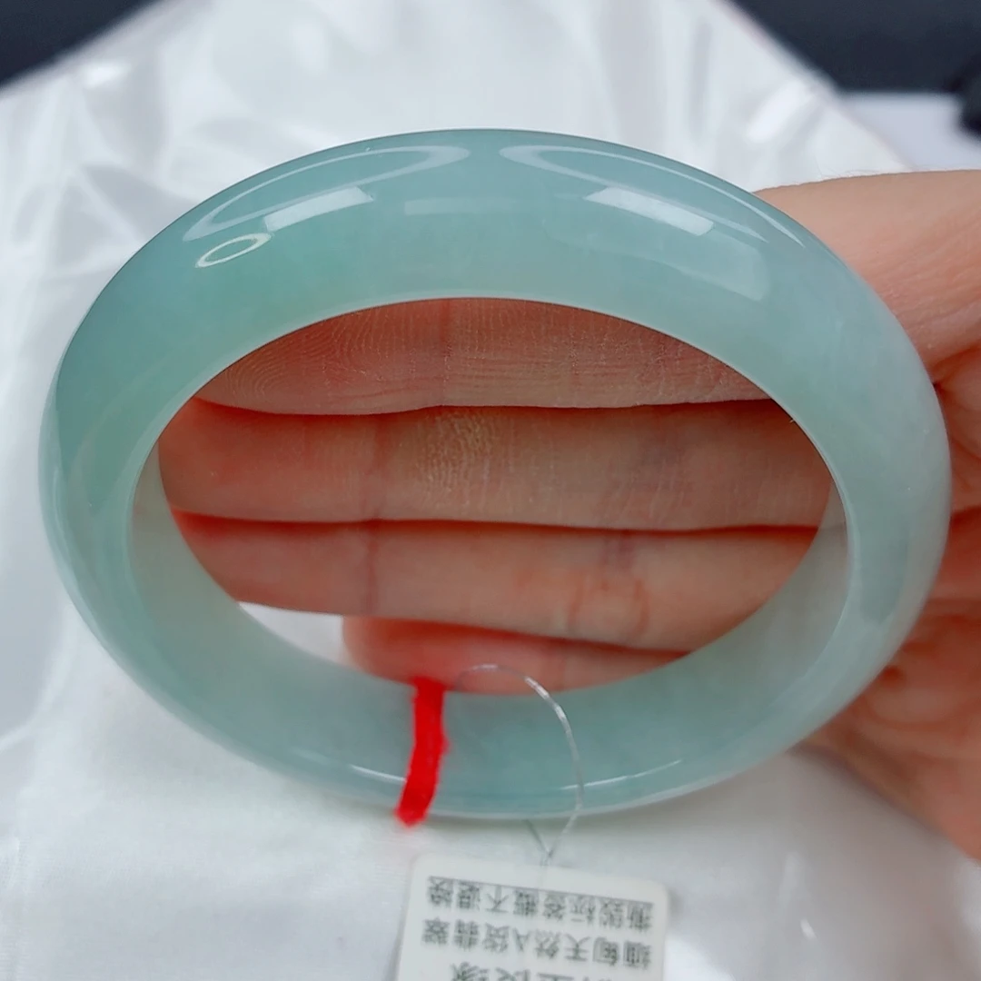 翡翠未镶嵌手镯56.8正圈，冰润湖水蓝，030