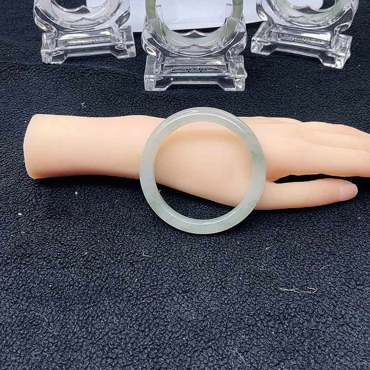 石英质玉未镶嵌手镯538