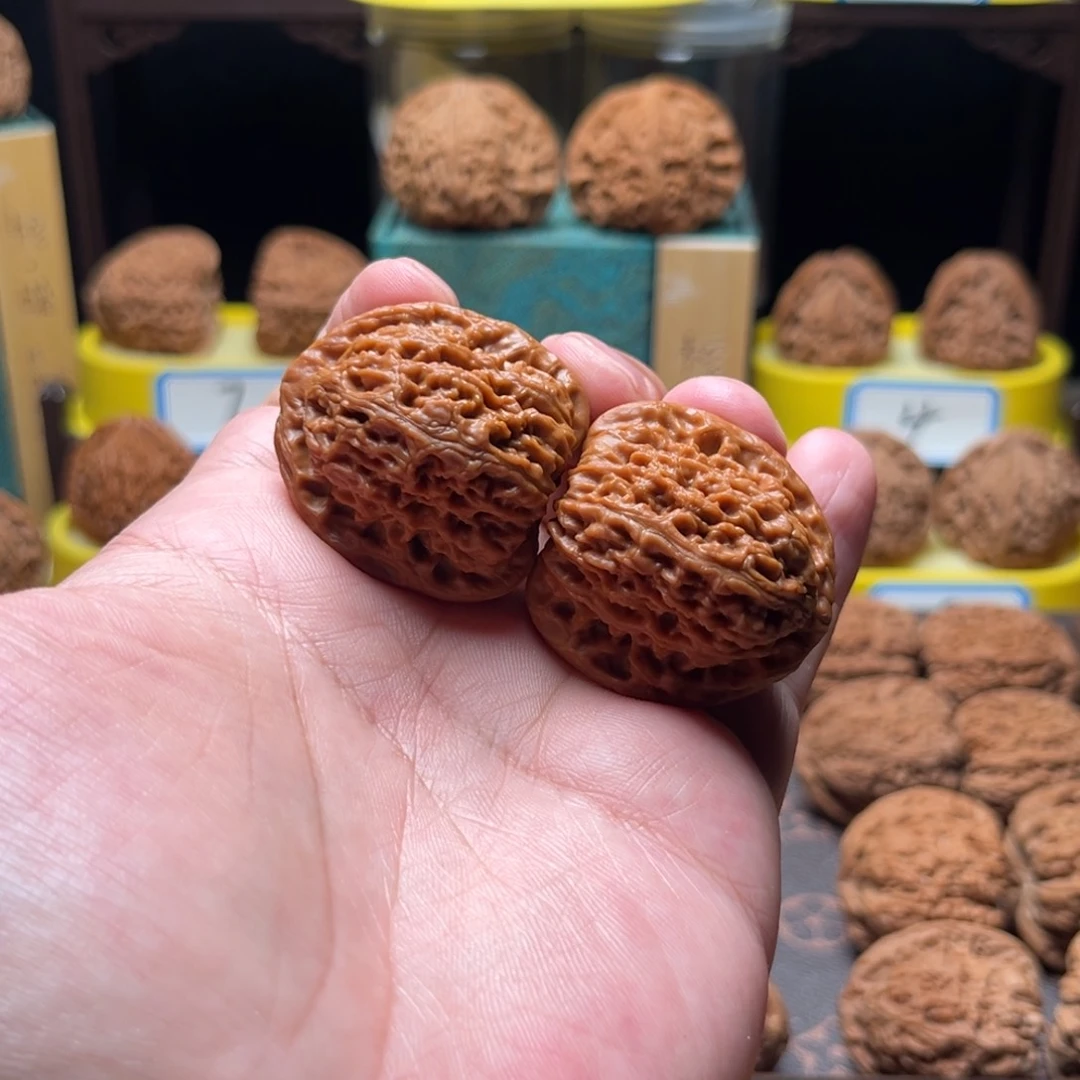 把件文玩核桃一三角疆