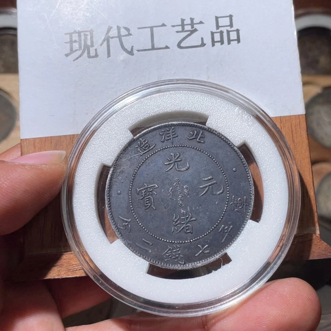 1号现代文创工艺品发货