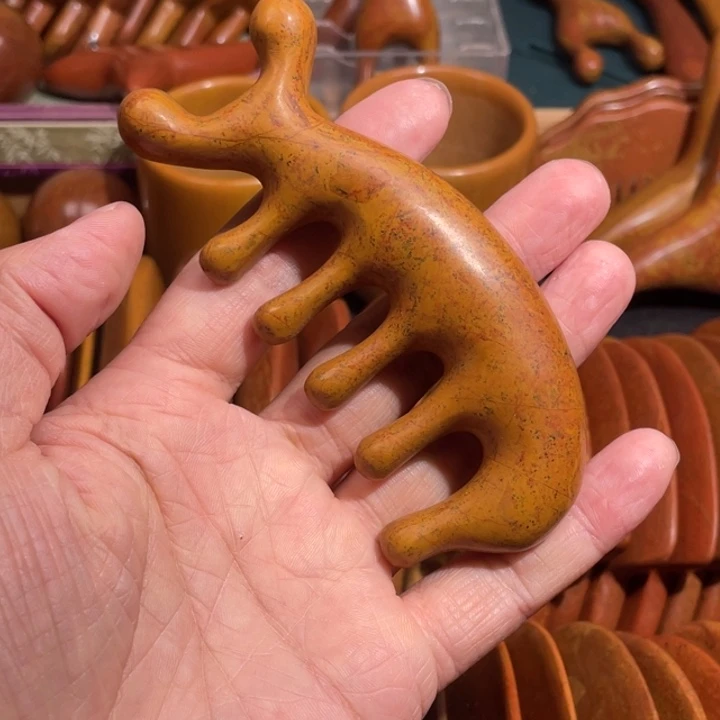 红砭石精品款多功能海豚梳