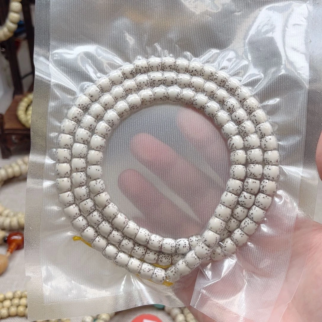 吊坠星月菩提原生态素串