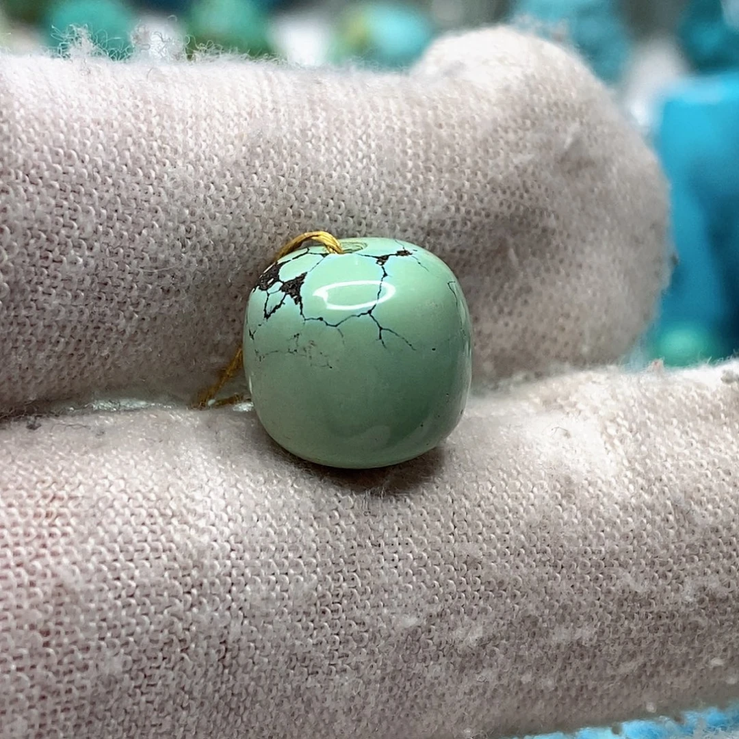 绿松石未镶嵌天然原矿 地大质检11.5mm