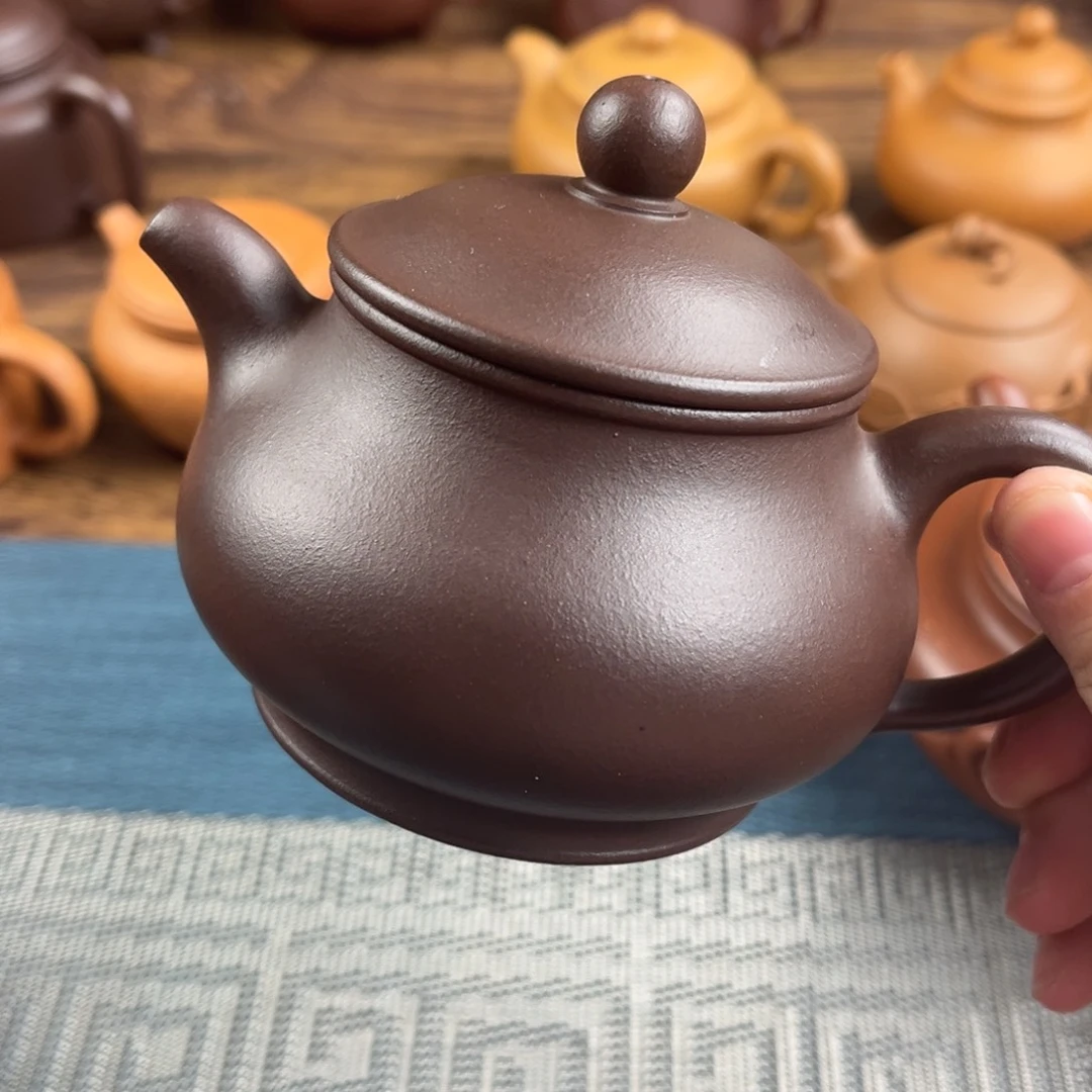 紫砂茶壶手工制作工艺精湛