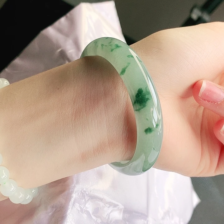翡翠未镶嵌手镯缅甸天然a货翡翠手镯