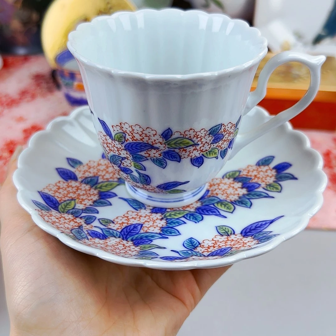 他家茶具瓷器真美！