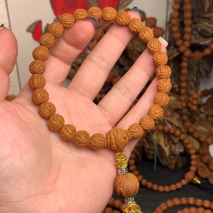 小***鹏吊坠桃核10金蝉玉龙脊