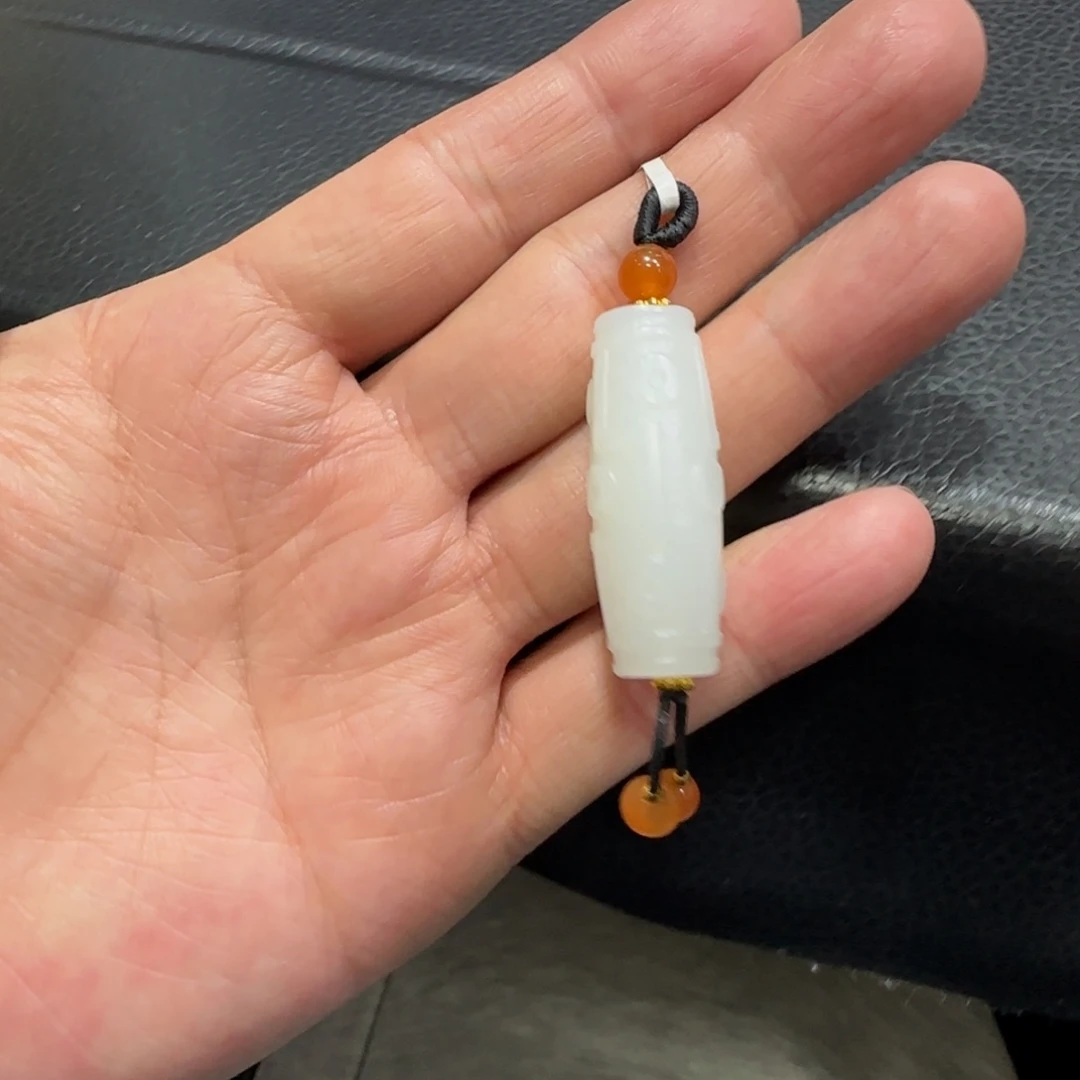 和田玉未镶嵌吊坠(赠链)