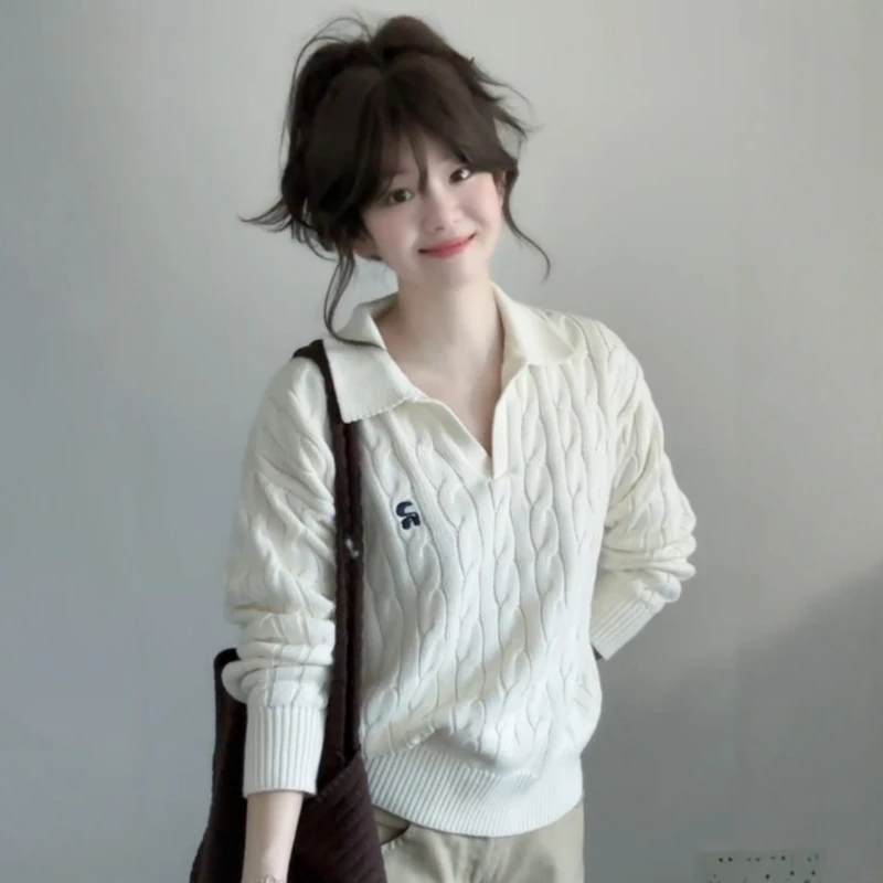 韩系氛围感白色麻花针织POLO衫女巨好看的穿搭早秋季慵懒翻领上衣