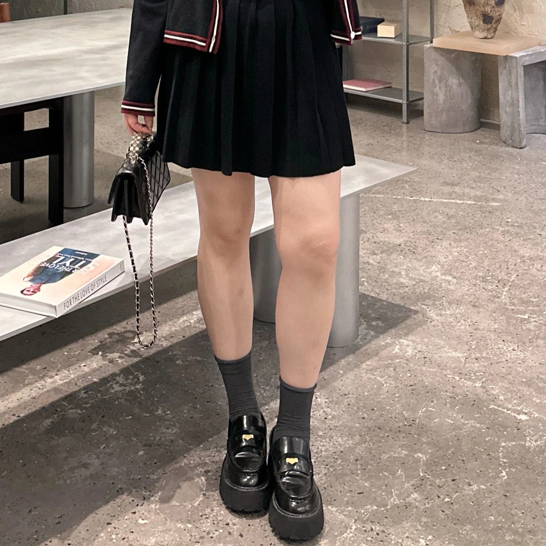 软软【纽约美术馆-半裙】设计感撞色松紧腰秋季学院风百褶裙