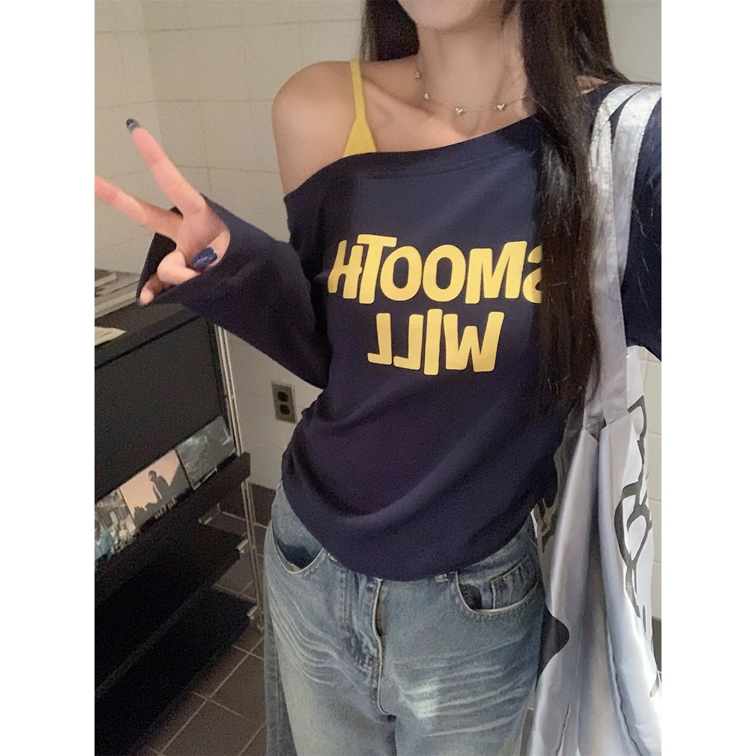 韩系秋季藏青色字母印花一字领斜肩收腰长袖t恤女百搭假两件上衣