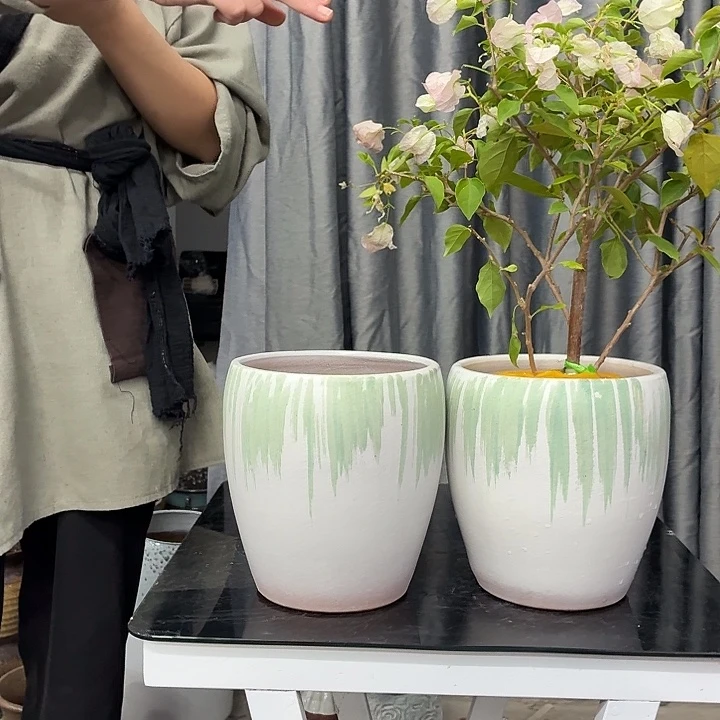 18+21 -粗陶花盆有孔