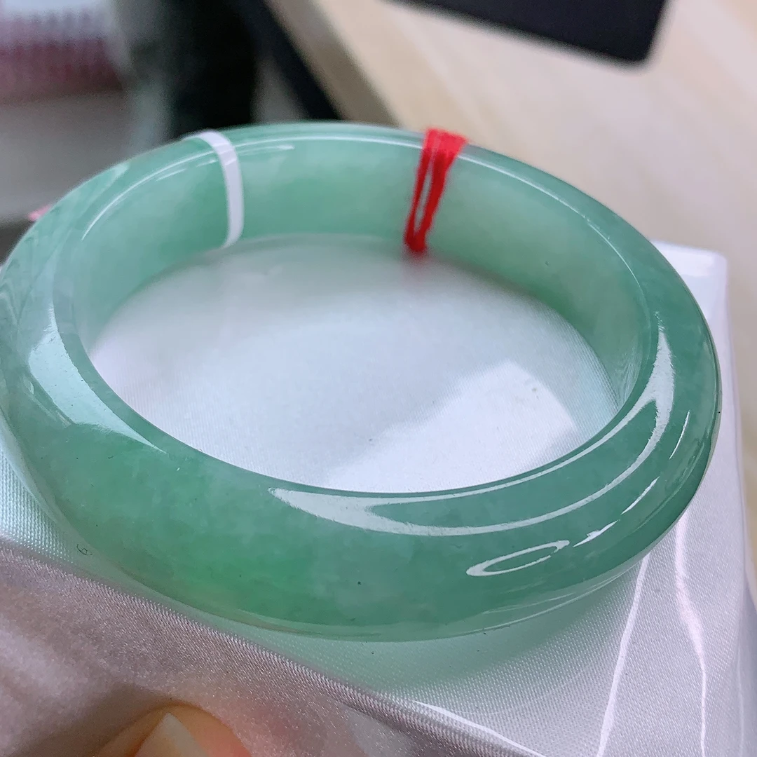 55.3圈口天然缅甸A货冰晴绿厚装翡翠宽边正圈手镯13.5*8.7mm