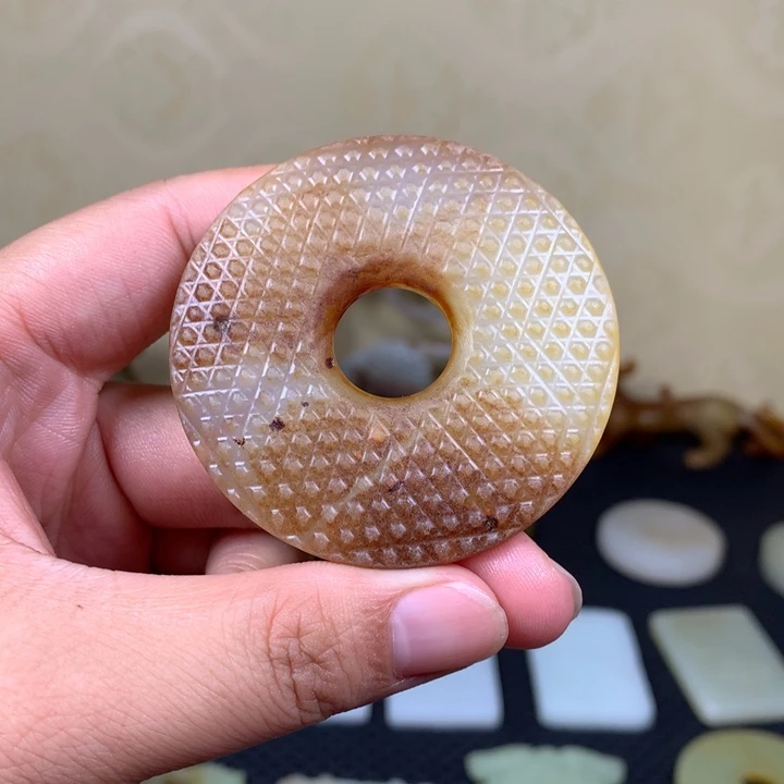 和田玉未镶嵌挂件陈****窗