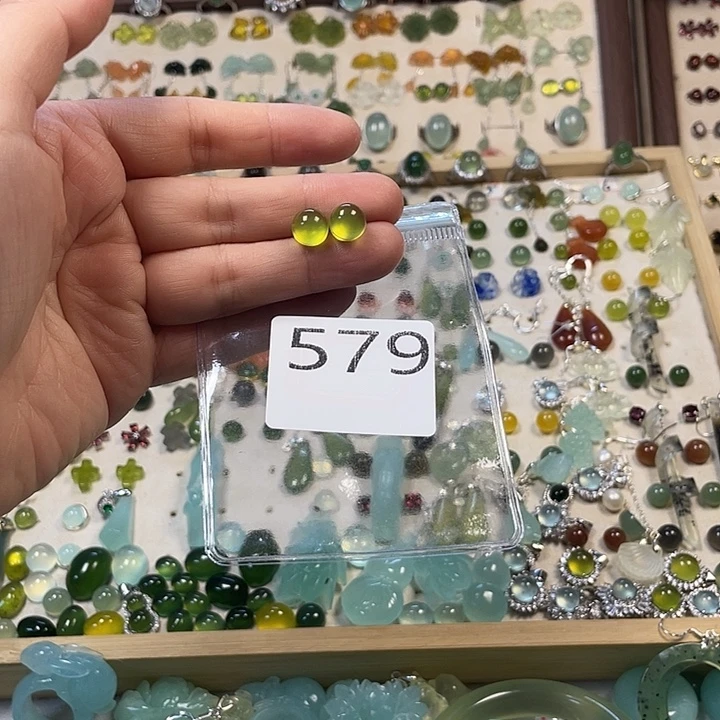 蛇纹石玉合金耳钉