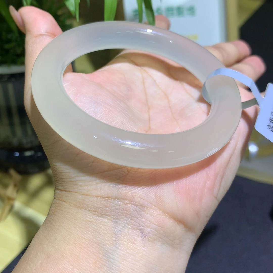 手镯玛瑙/玉髓未镶嵌香槟圆条