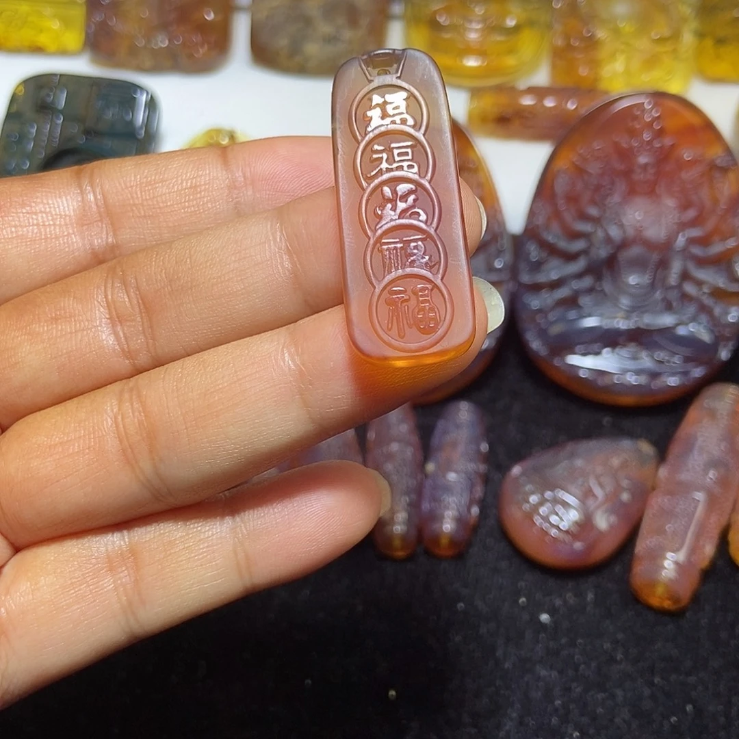 琥珀未镶嵌颈饰缅甸天然琥珀吊坠