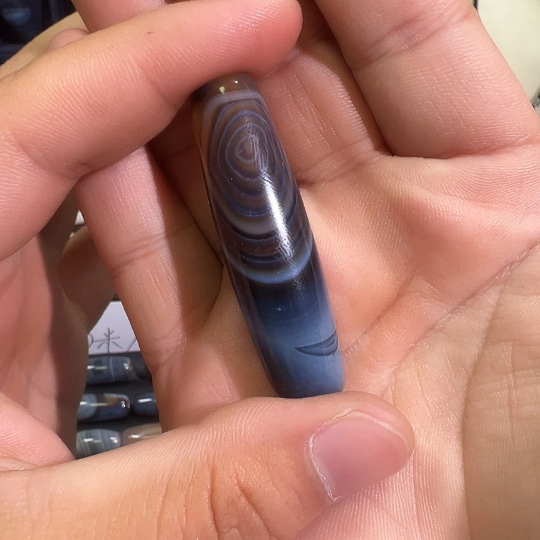 R***l玛瑙/玉髓未镶嵌颈饰