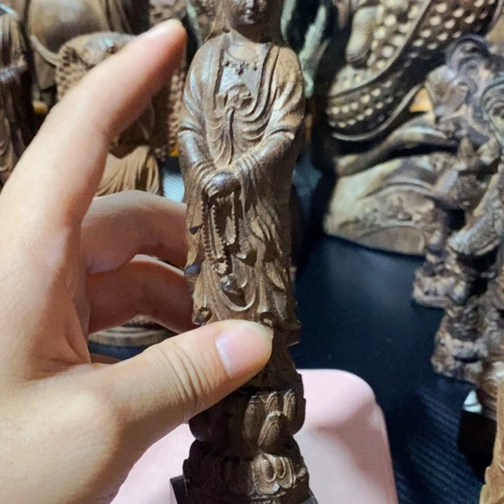 木摆件家居设计的设计师