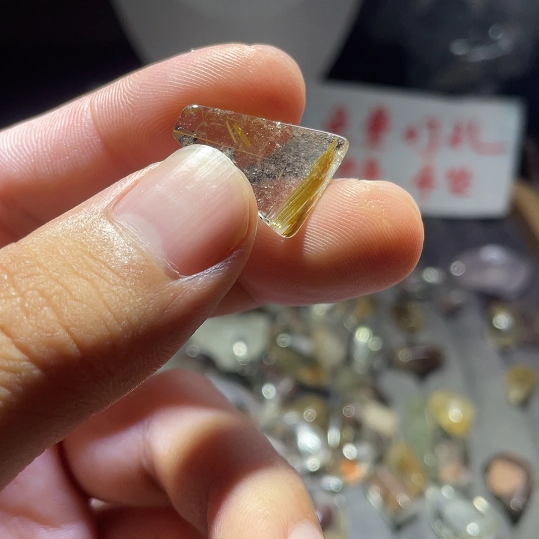 S***s颈饰未镶嵌水晶水晶