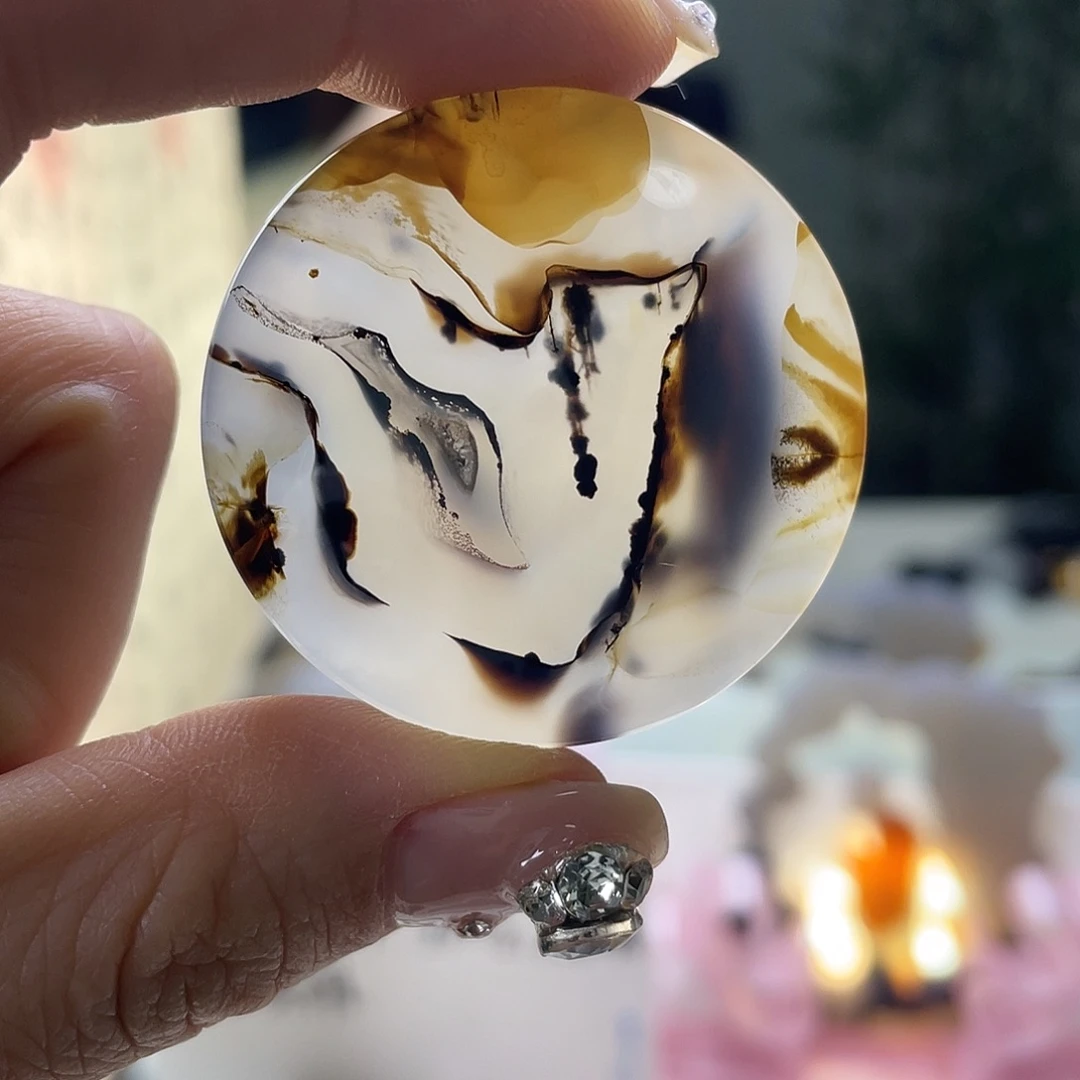 小***8玛瑙/玉髓未镶嵌珠宝奇石