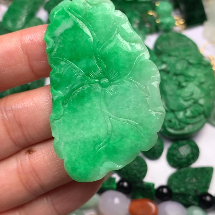 定制翡翠未镶嵌翡翠