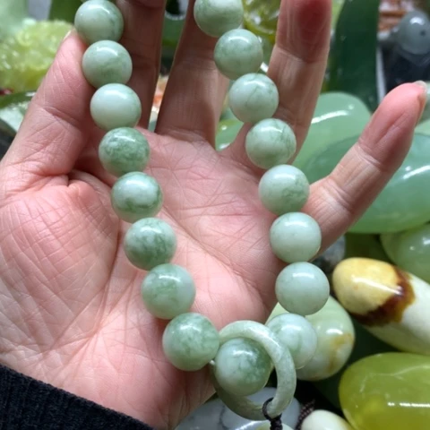 蛇纹石玉未镶嵌手把件