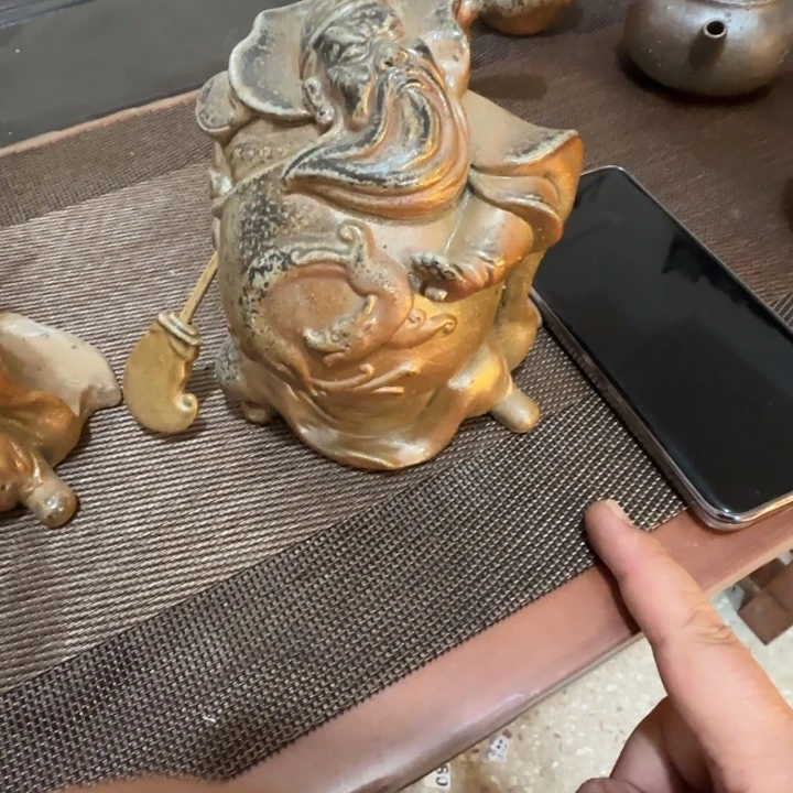 粗砂茶壶阿*?小胖祝福大家新年好！