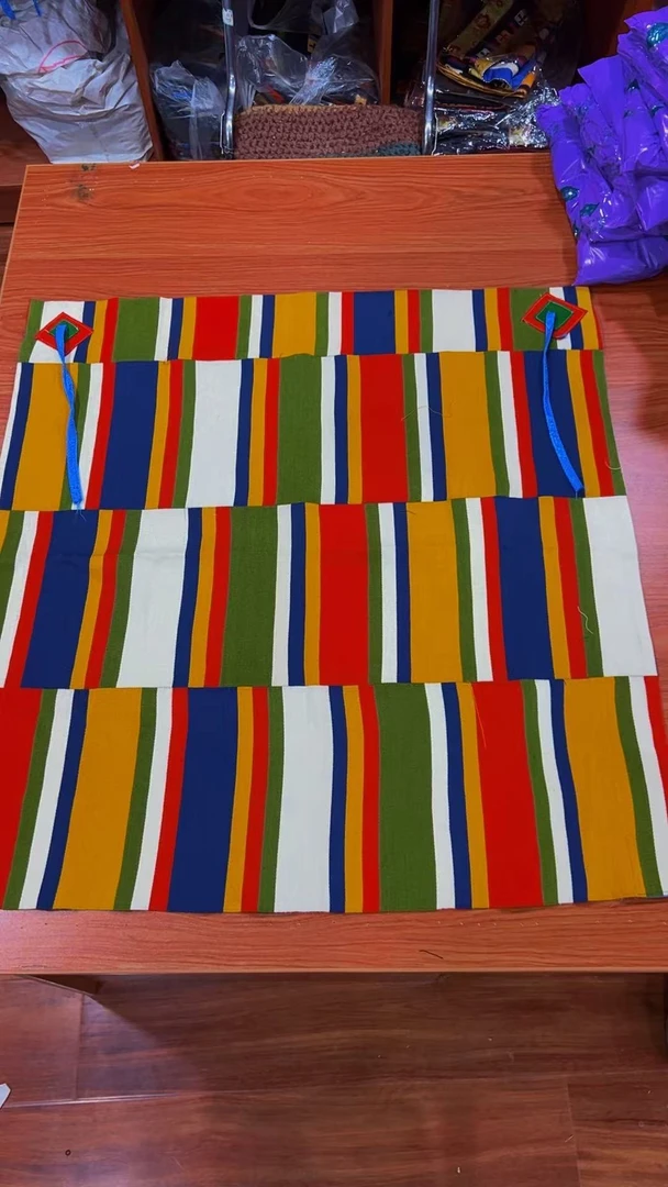 新款百搭羊毛材质腰包吉店