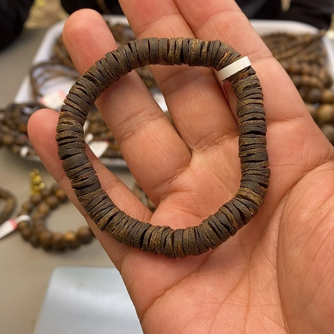 沉香手串沉水片珠单圈8克多样性发一