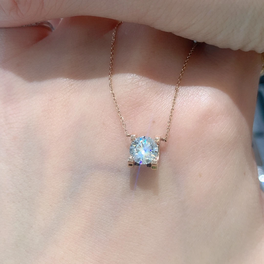 18K金镶嵌实验室培育钻石1克拉牛头玫瑰金