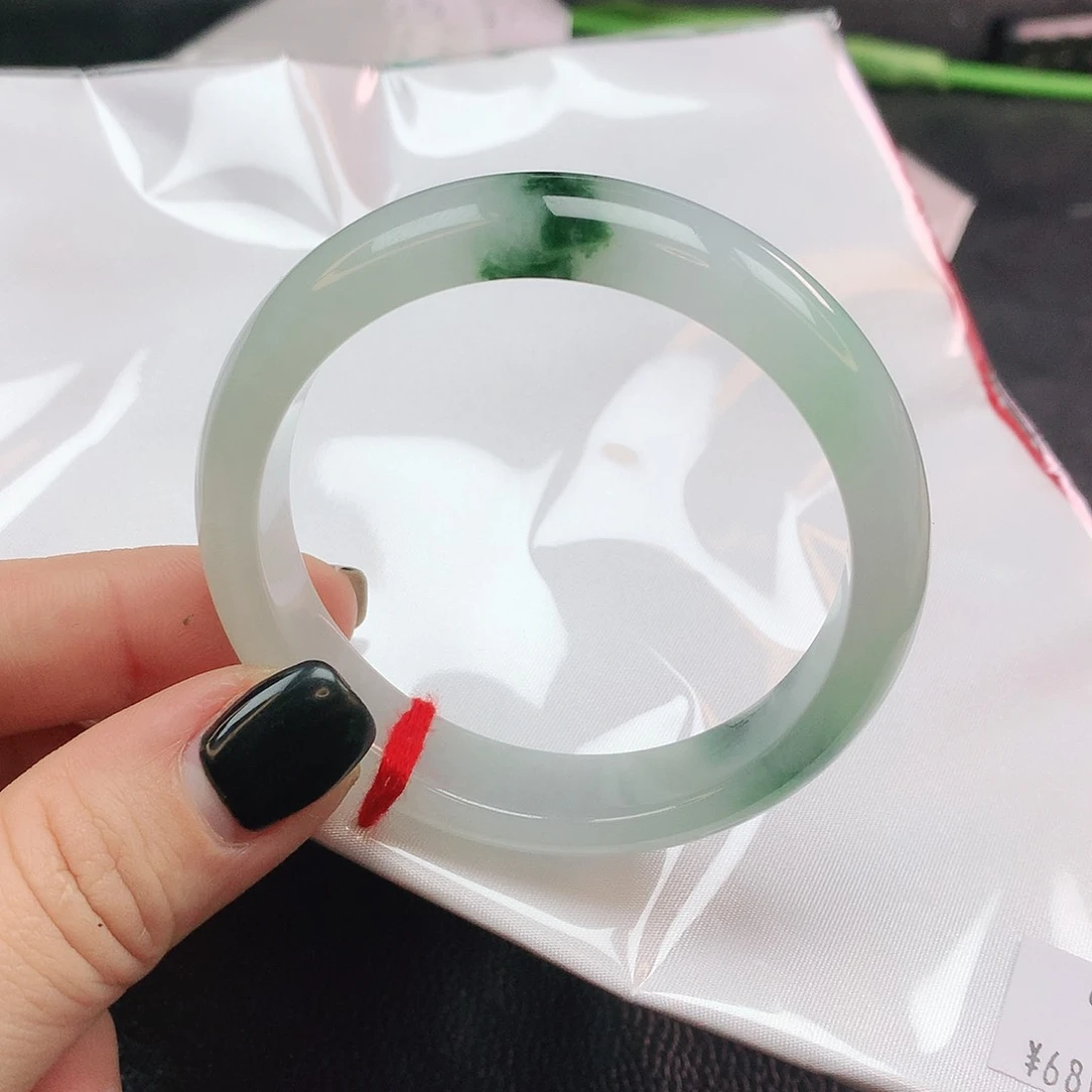 翡翠手镯未镶嵌正800008