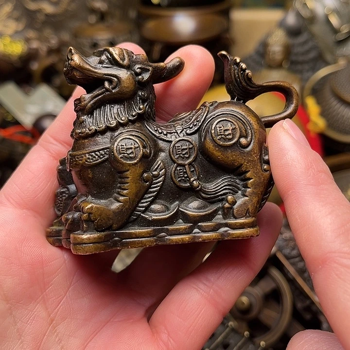 精美铜器批发档口