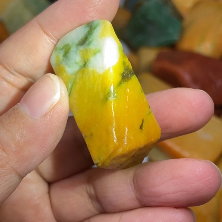 翡翠未镶嵌挂件缅甸翡翠