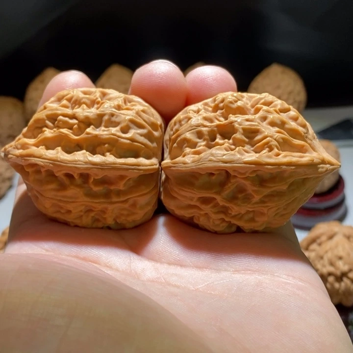 文玩核桃把件40尺老款鸡心