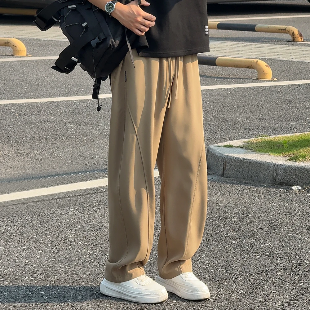 卡其色冰纱凉感冰丝休闲裤子男夏季宽松直筒运动弯刀裤垂感男裤子