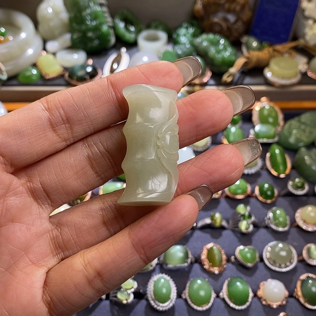 和田玉挂件未镶嵌