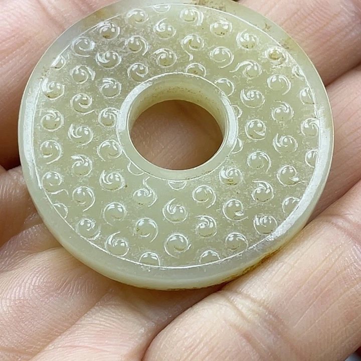 听***涛和田玉未镶嵌颈饰