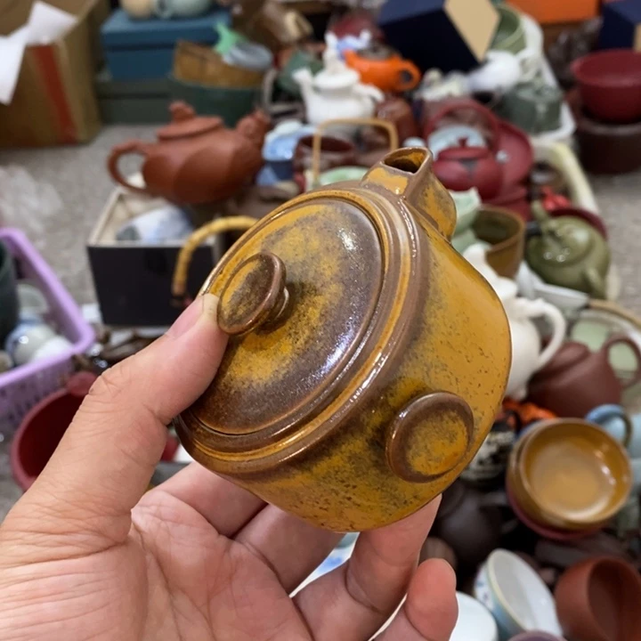 陶瓷艺术品及陶瓷壶