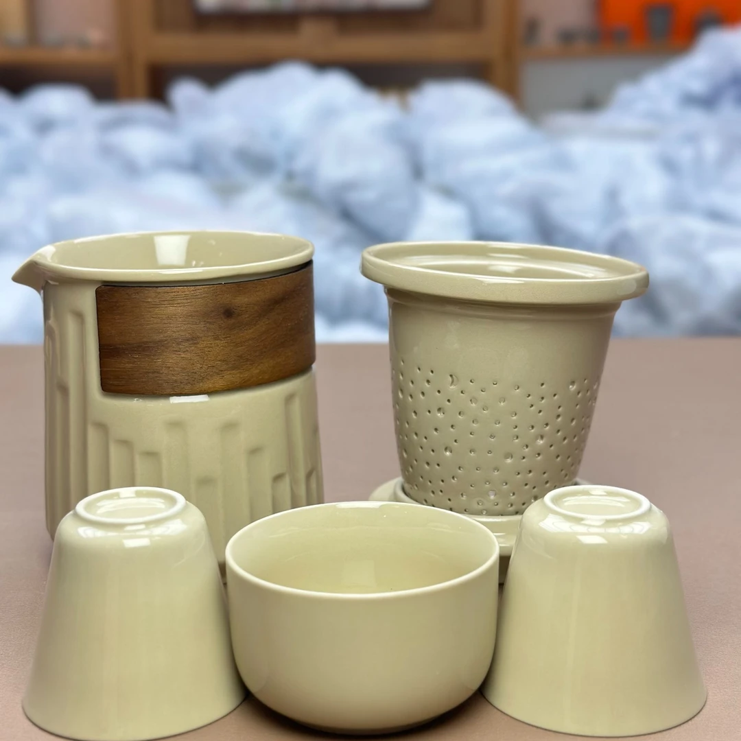 【闪购链接】瓷制品S1111纯白旅行套